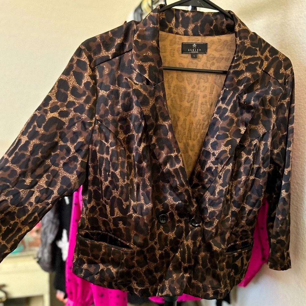 Leopard blazer